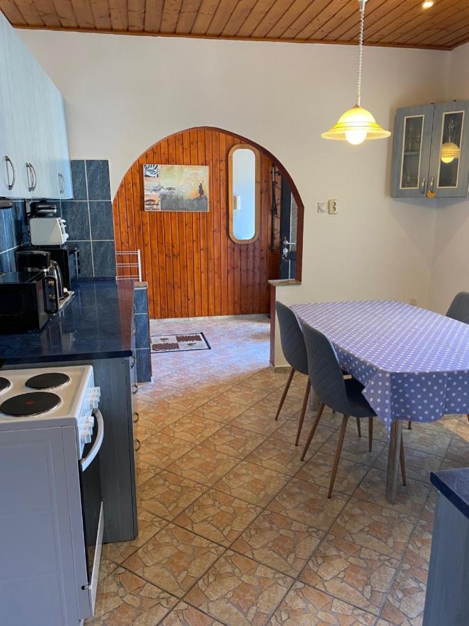 הוילה Otteveny House Damado Deluxe מראה חיצוני תמונה